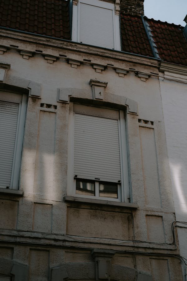 Guide pratique sur la longévité des batteries de volets solaires Velux