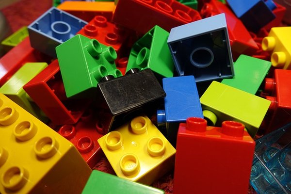 Boîte de rangement lego : le rangement amusant et pratique !